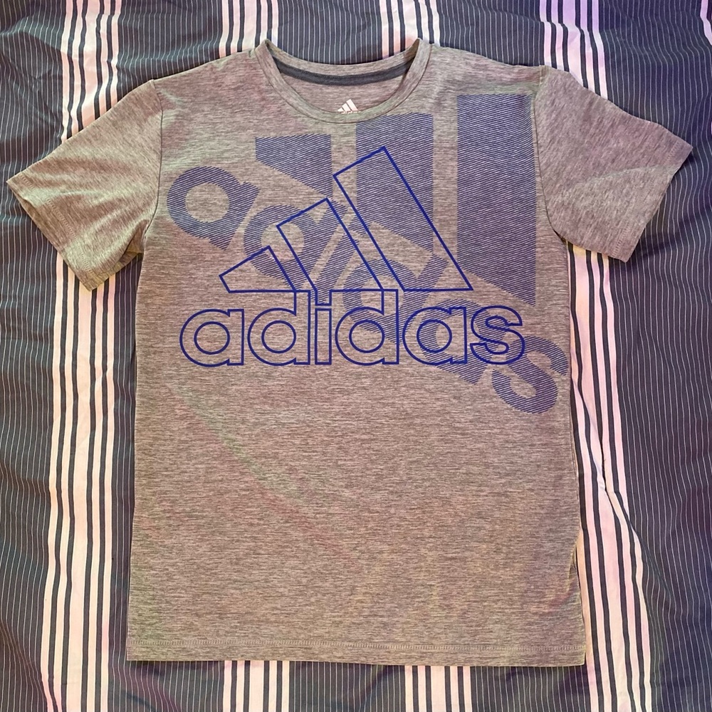 Adidas med shirt